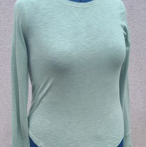 NWOT Abercrombie & Fitch Long Sleeve Tee, Small